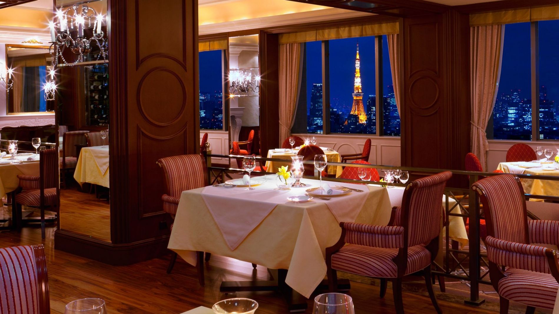 FRENCH RESTAURANT Victor's